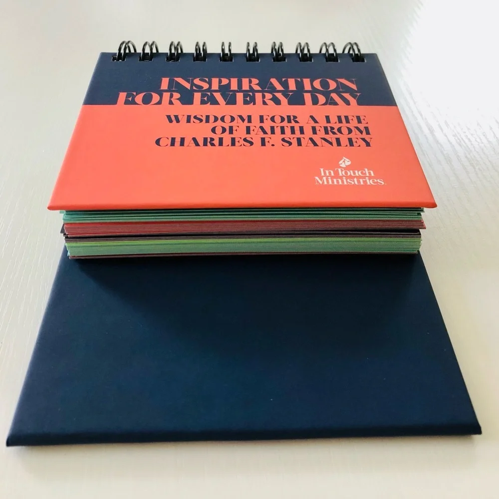 Perpetual calendar inspirations by Dr. Charles Stanley for Every day easel 384pg